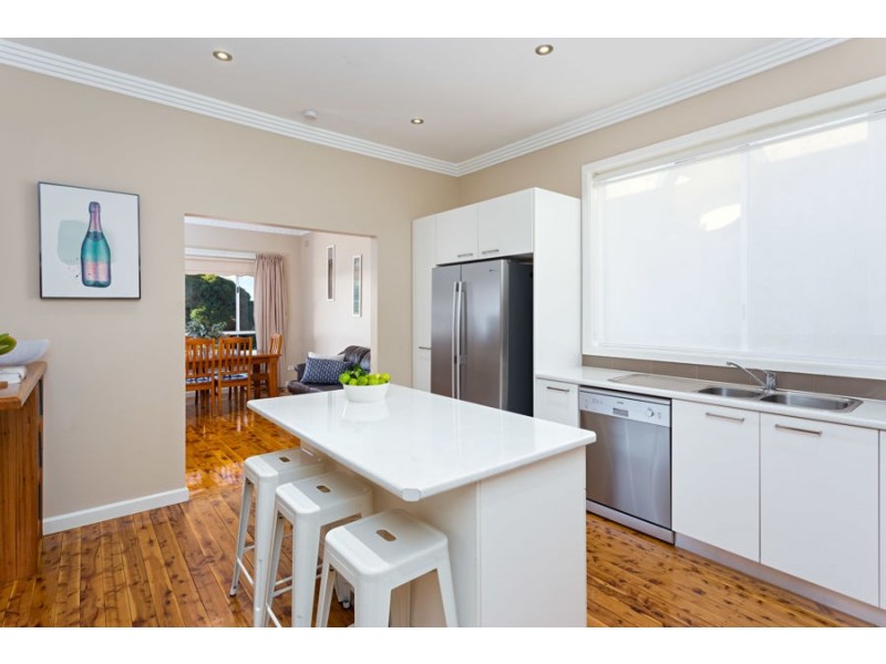 16 Hodson Avenue, Turvey Park NSW 2650