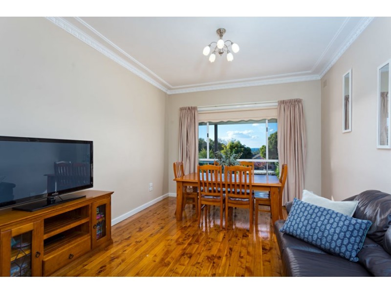 16 Hodson Avenue, Turvey Park NSW 2650