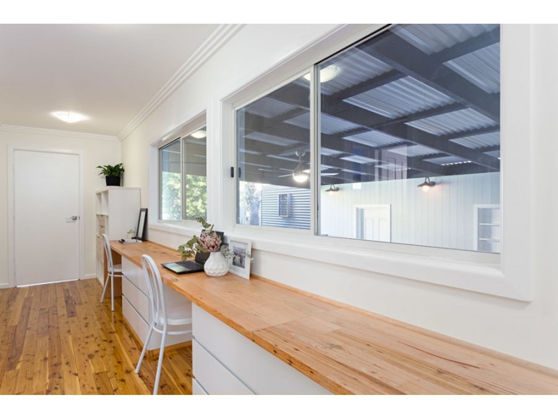 16 Hodson Avenue, Turvey Park NSW 2650