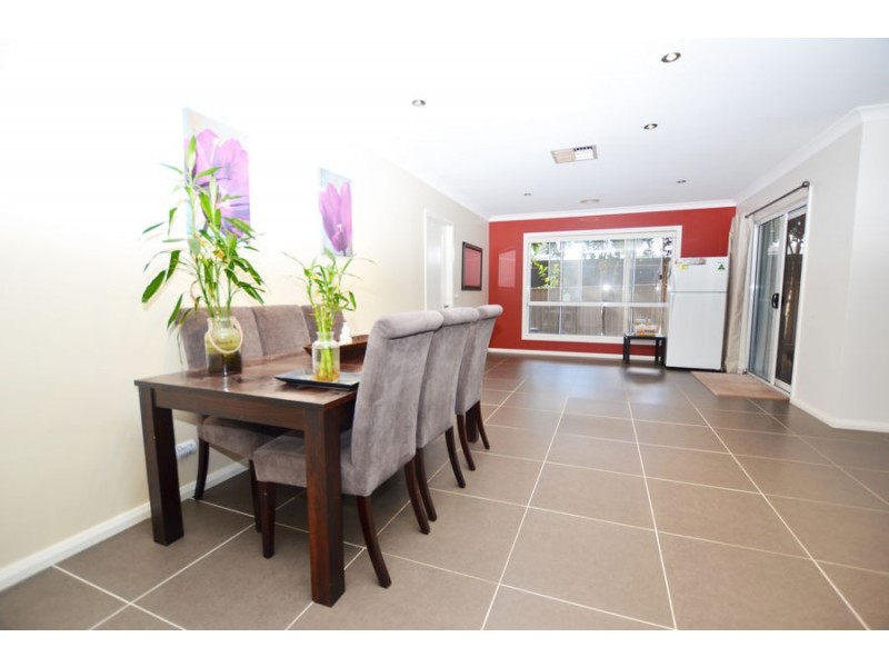 17 Osterley Street, Bourkelands NSW 2650