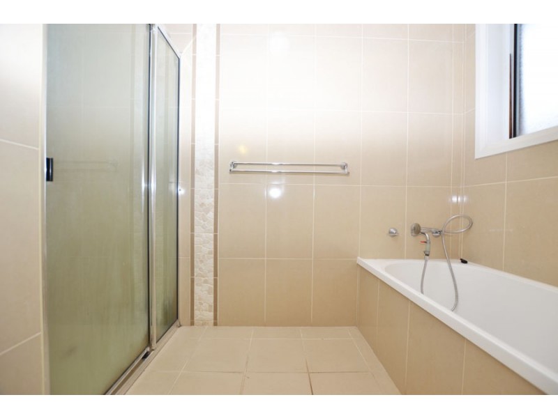 17 Osterley Street, Bourkelands NSW 2650