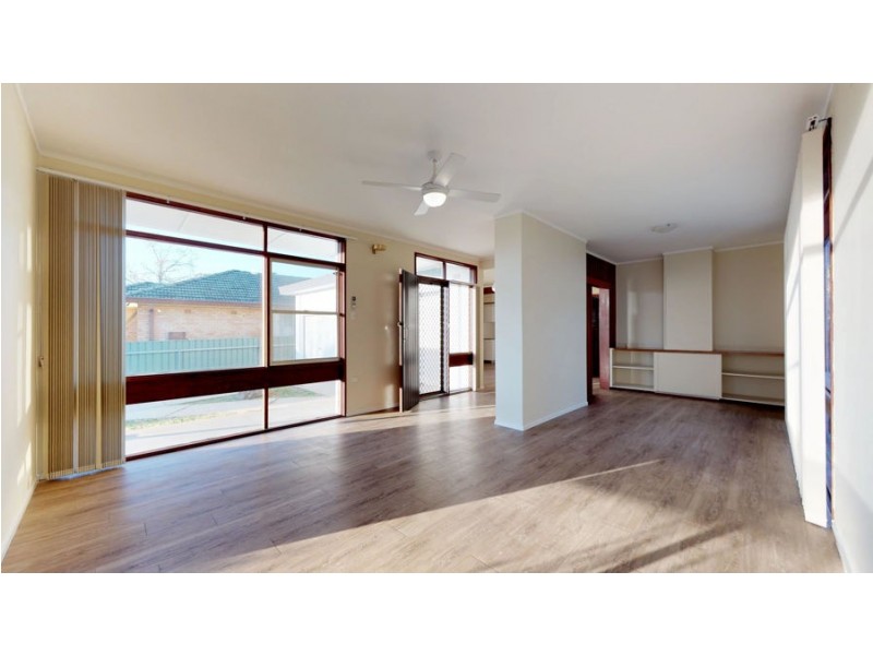 53 Northcott Parade, Mount Austin NSW 2650