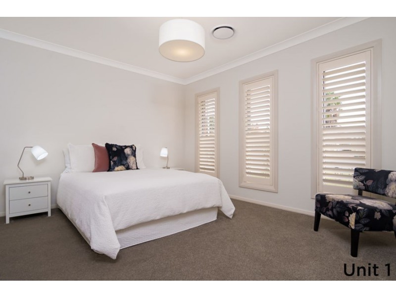 1 & 2/65 Bourke Street, Turvey Park NSW 2650