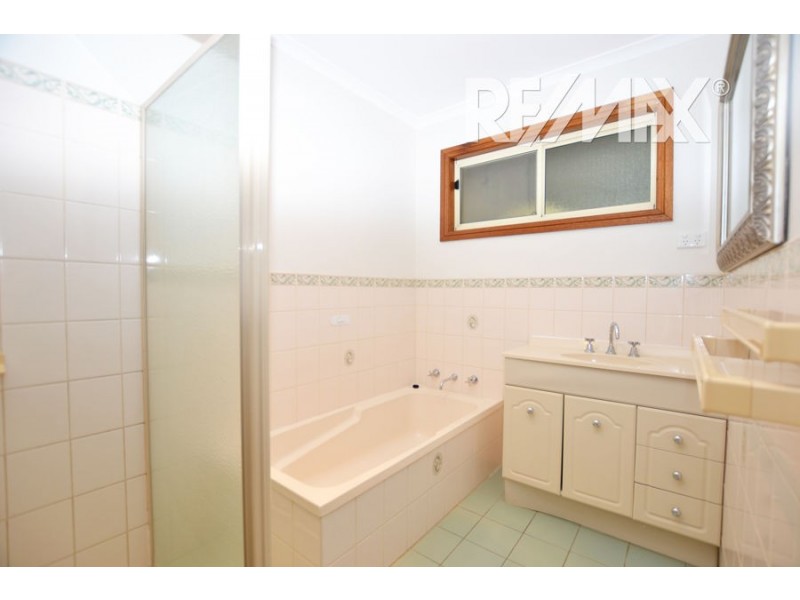 67 Urana Street, The Rock NSW 2655