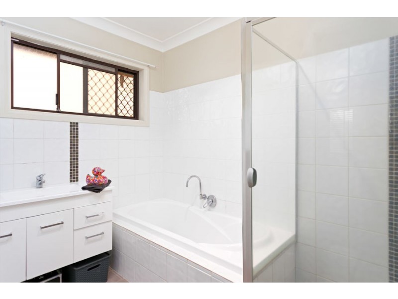 31 Goborra Street, Glenfield Park NSW 2650