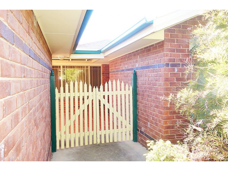 3 Osprey Place, Estella NSW 2650