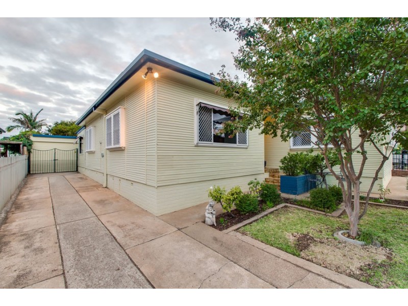 13 Tucker Street, Turvey Park NSW 2650