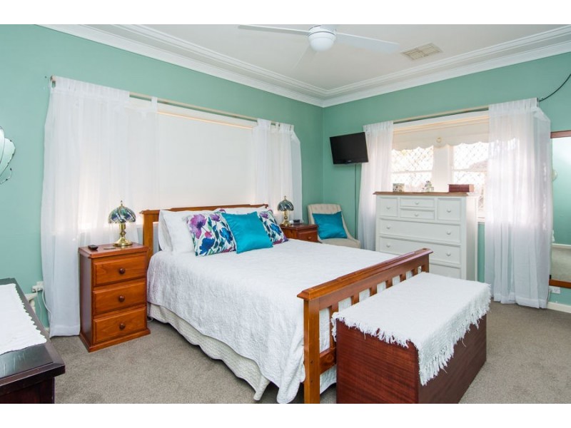 13 Tucker Street, Turvey Park NSW 2650