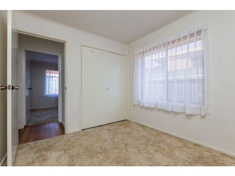 80 Maple Road, Lake Albert NSW 2650