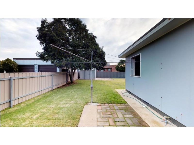 26 Tobruk Street, Ashmont NSW 2650