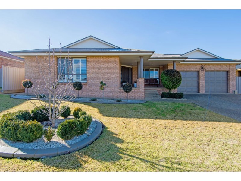 86 Atherton Crescent, Tatton NSW 2650