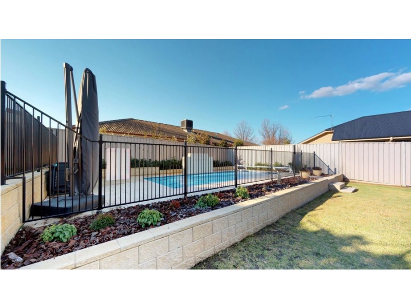 86 Atherton Crescent, Tatton NSW 2650