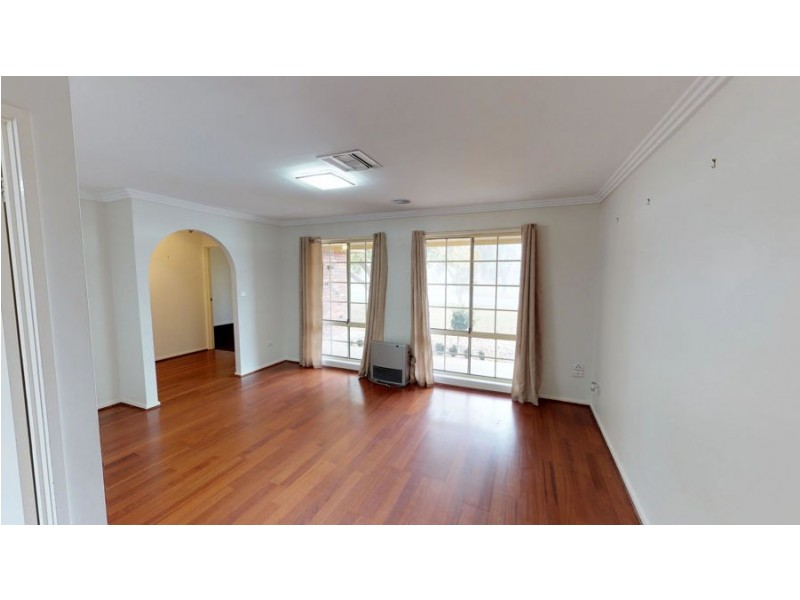 29 Grevillea Crescent, Lake Albert NSW 2650