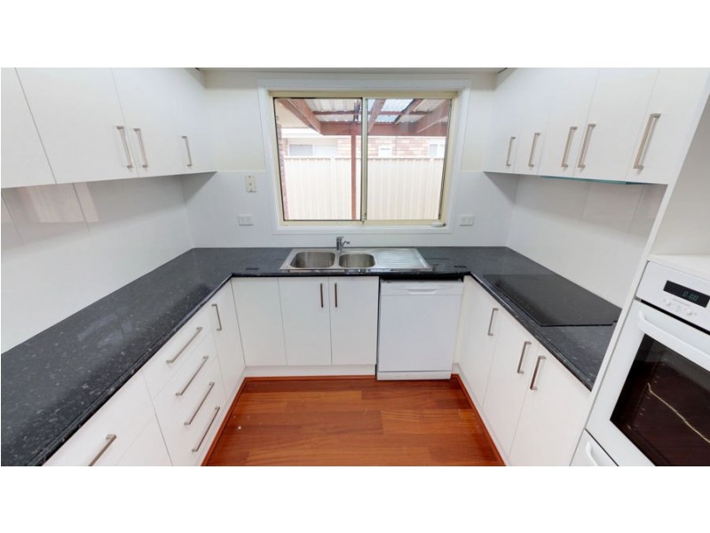 29 Grevillea Crescent, Lake Albert NSW 2650