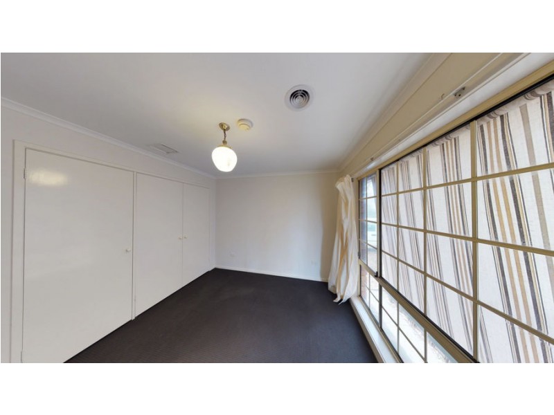 29 Grevillea Crescent, Lake Albert NSW 2650