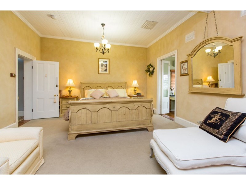 58 Gurwood Street, Wagga Wagga NSW 2650