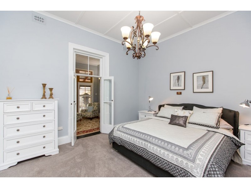 58 Gurwood Street, Wagga Wagga NSW 2650