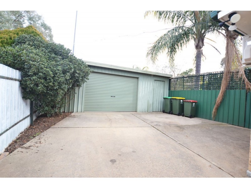 24 Pugsley Avenue, Estella NSW 2650