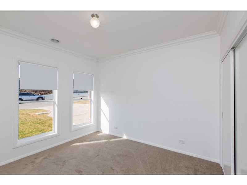 9 Warrock Place, Bourkelands NSW 2650