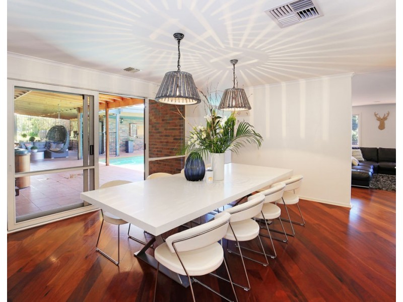 4 Bellevue Parade, Kooringal NSW 2650