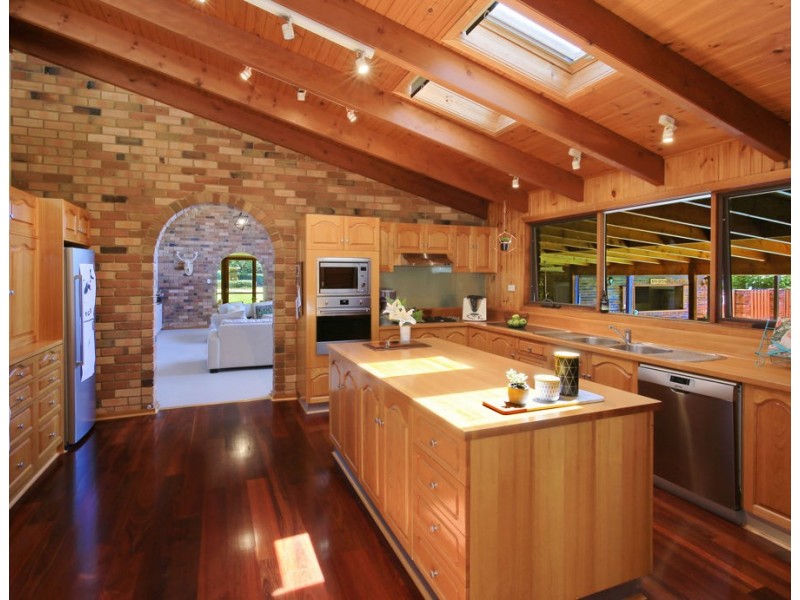 4 Bellevue Parade, Kooringal NSW 2650