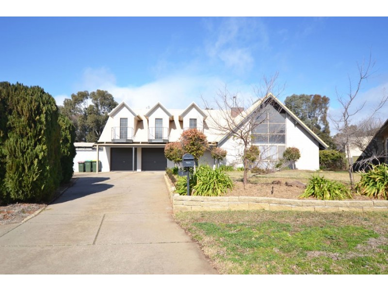 5 Atkins Place, Estella NSW 2650