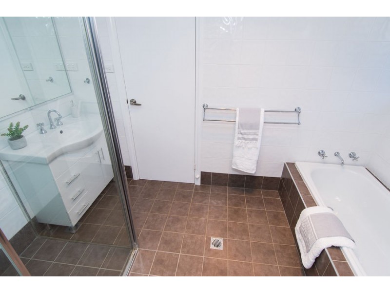 14 Berembee Road, Bourkelands NSW 2650