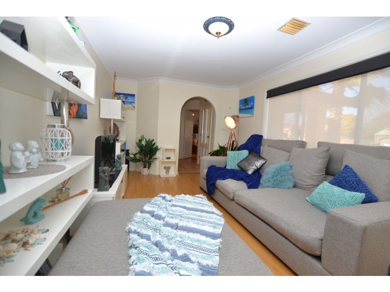 18 Overdale Drive, Bourkelands NSW 2650