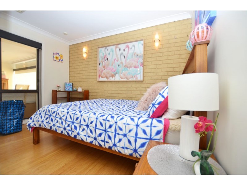 18 Overdale Drive, Bourkelands NSW 2650