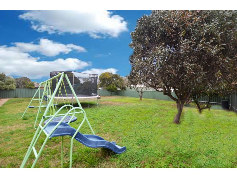 12 Amsterdam Crescent, Tolland NSW 2650