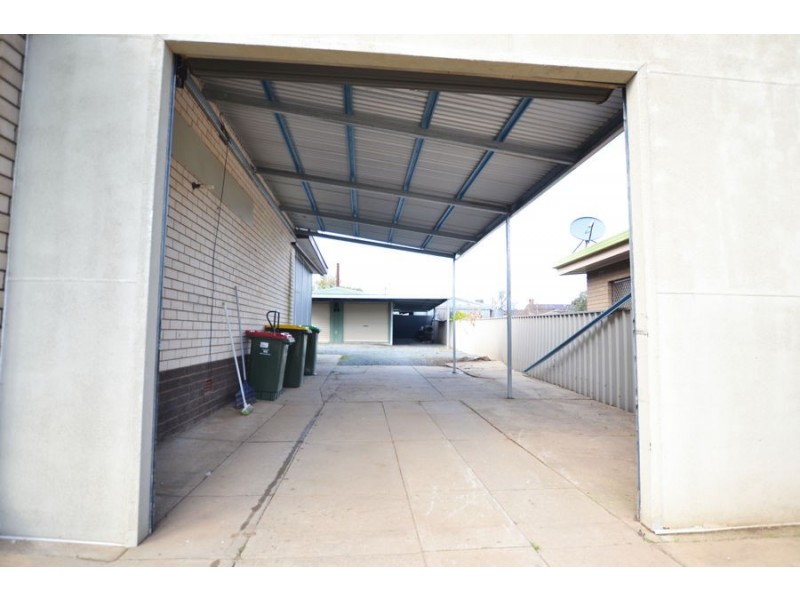 15 Holloway Street, Tolland NSW 2650