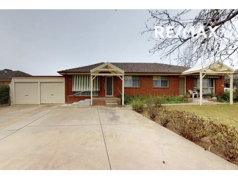 1/33 Bruce Street, Tolland NSW 2650