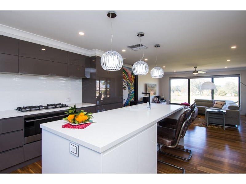 5 Peppermint Drive, Springvale NSW 2650