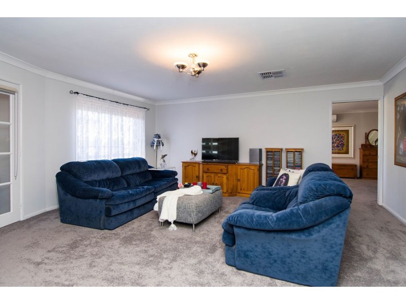 5 Peppermint Drive, Springvale NSW 2650