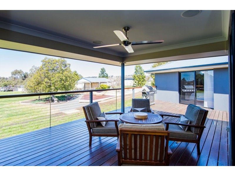 5 Peppermint Drive, Springvale NSW 2650