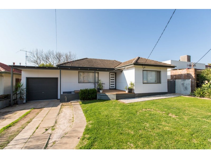 13 Ceduna Street, Mount Austin NSW 2650