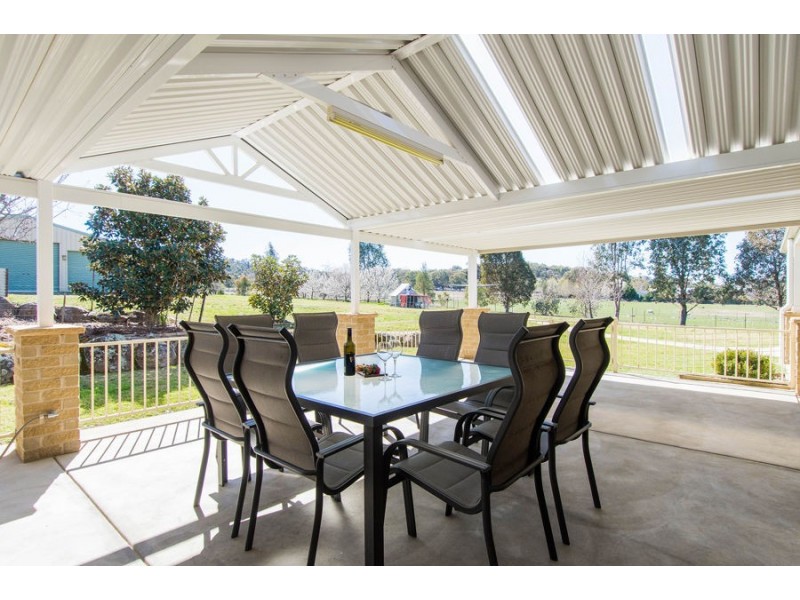 9 Burgan Drive, Springvale NSW 2650