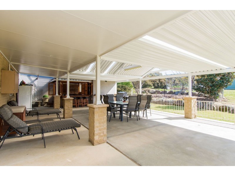 9 Burgan Drive, Springvale NSW 2650