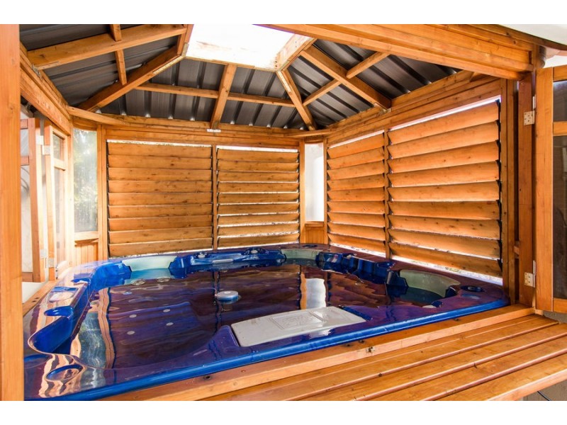 9 Burgan Drive, Springvale NSW 2650