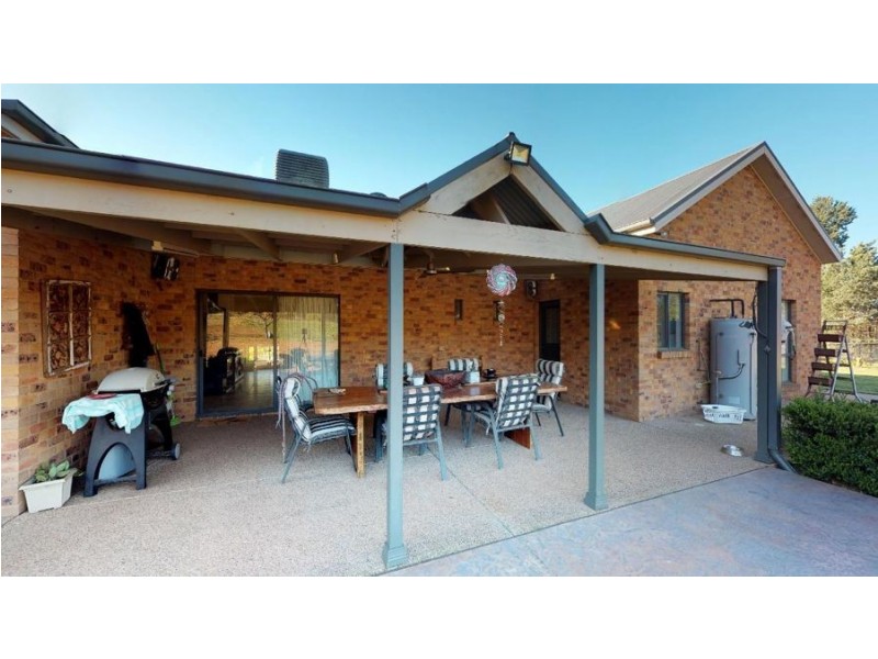 15 Quarry Road, Coolamon NSW 2701