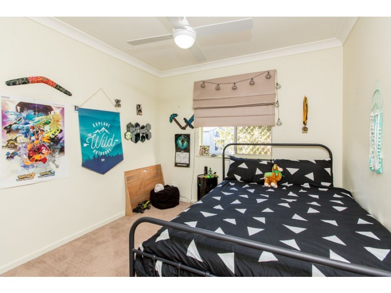 21 Lake Street, Lake Albert NSW 2650
