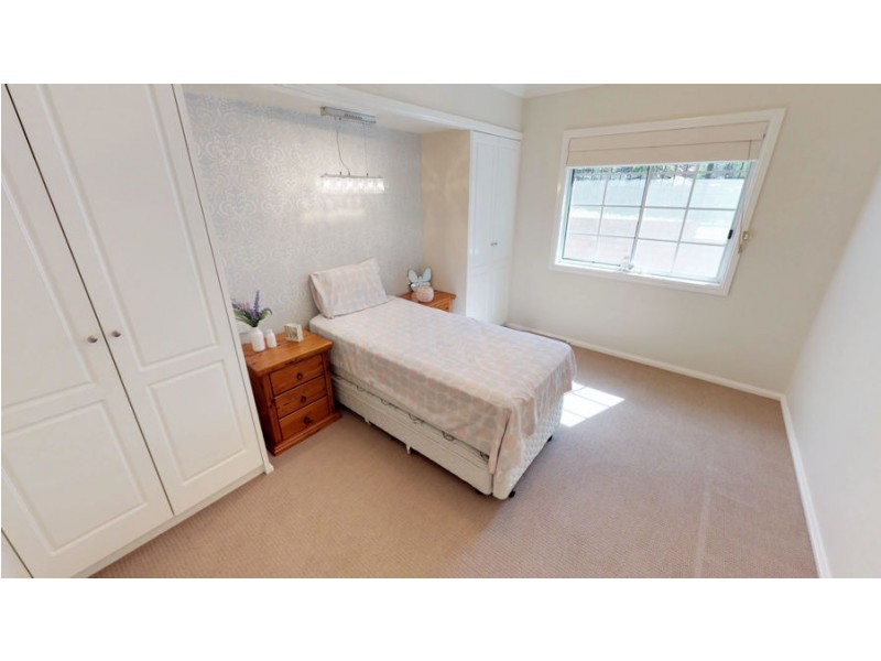 4 Baree Place, Kooringal NSW 2650