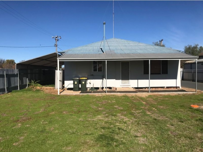 17 Ferrier Street, Lockhart NSW 2656