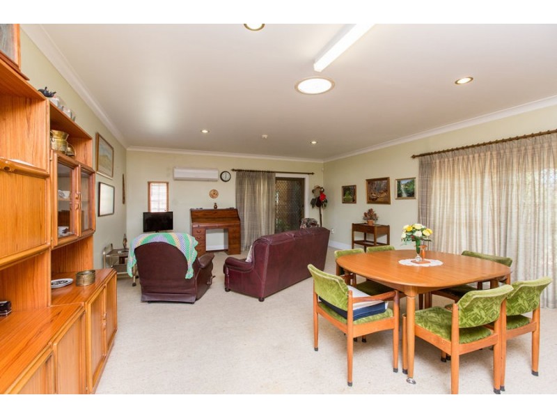 4 Turner Street, Turvey Park NSW 2650