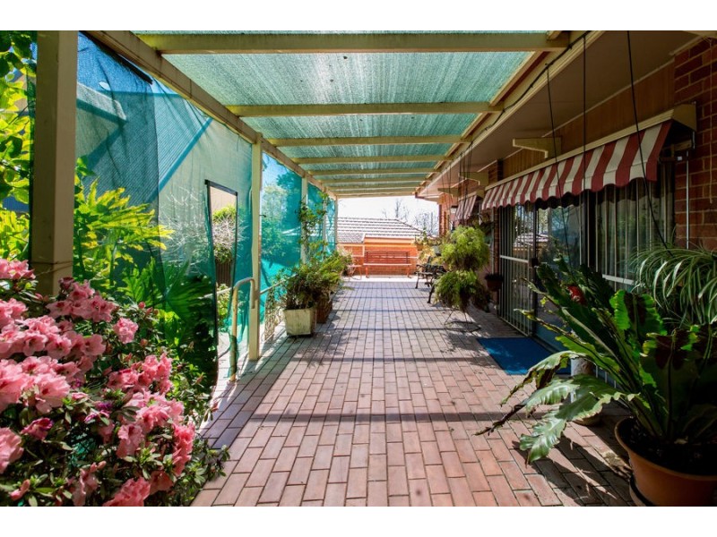 4 Turner Street, Turvey Park NSW 2650