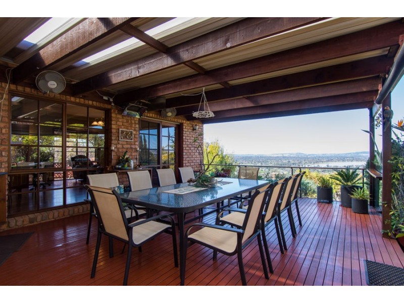 2 Baree Place, Kooringal NSW 2650