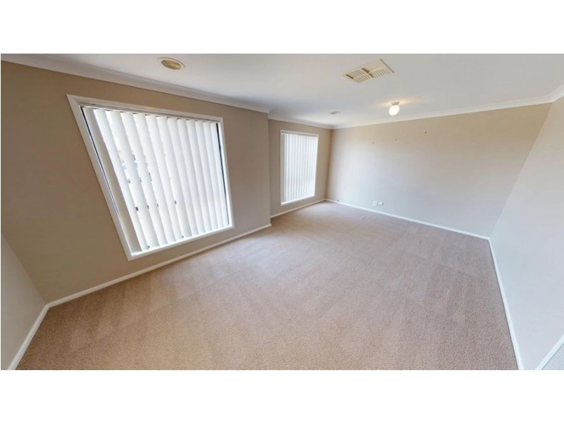 91 Yentoo Drive, Glenfield Park NSW 2650