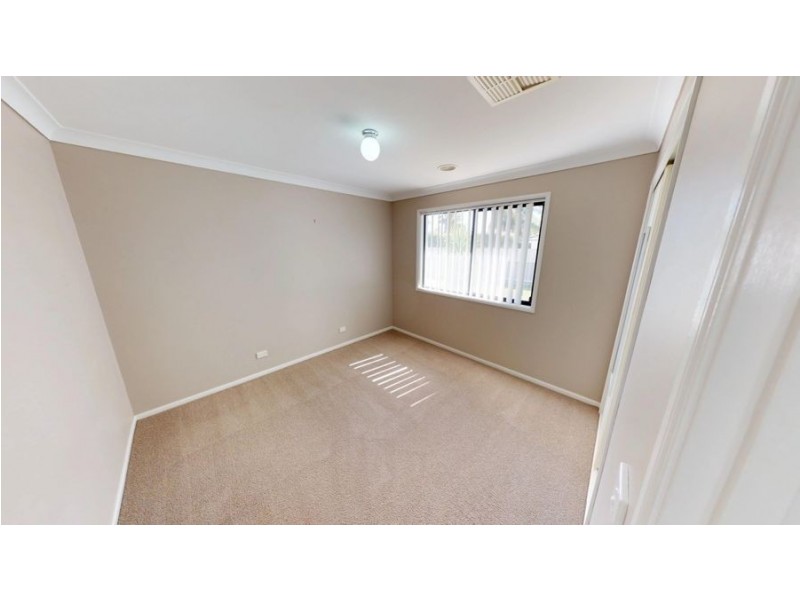 91 Yentoo Drive, Glenfield Park NSW 2650
