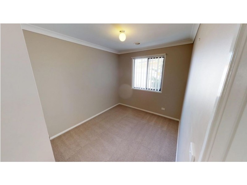 91 Yentoo Drive, Glenfield Park NSW 2650