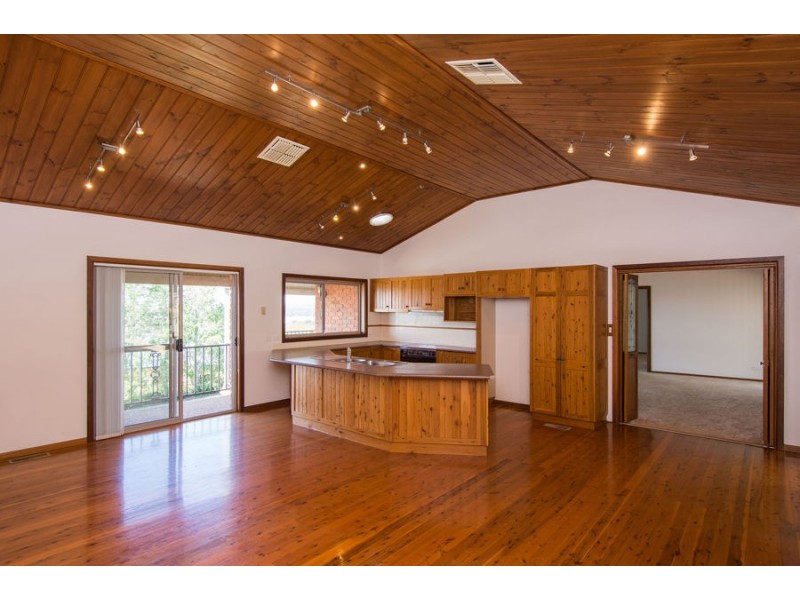 49 Henwood Avenue, Kooringal NSW 2650